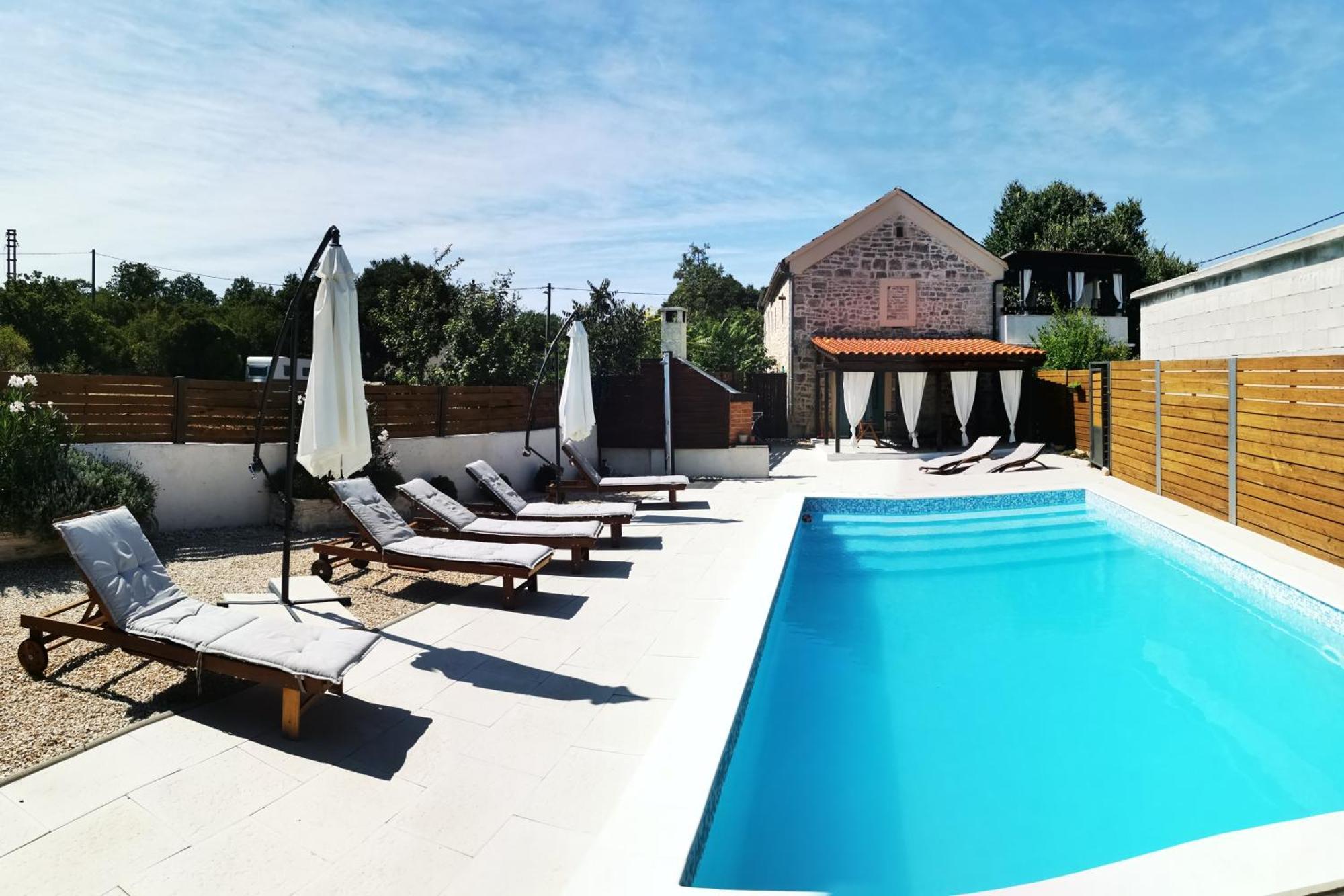 Apartments Malic Pridraga